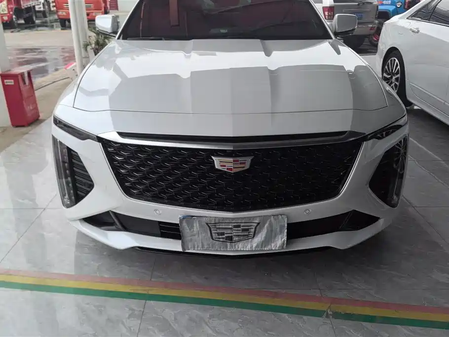 CADILLAC CT6