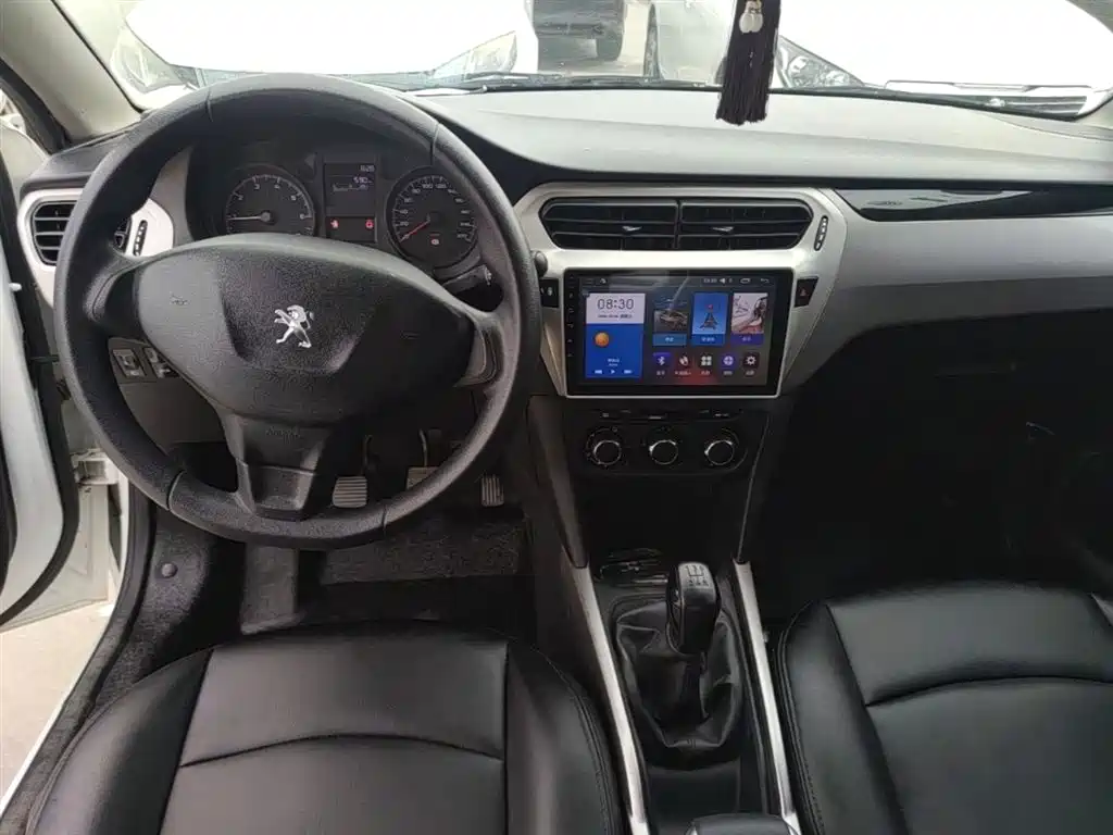 Peugeot 301 2018 1.6L Manual Comfort Edition фото 10