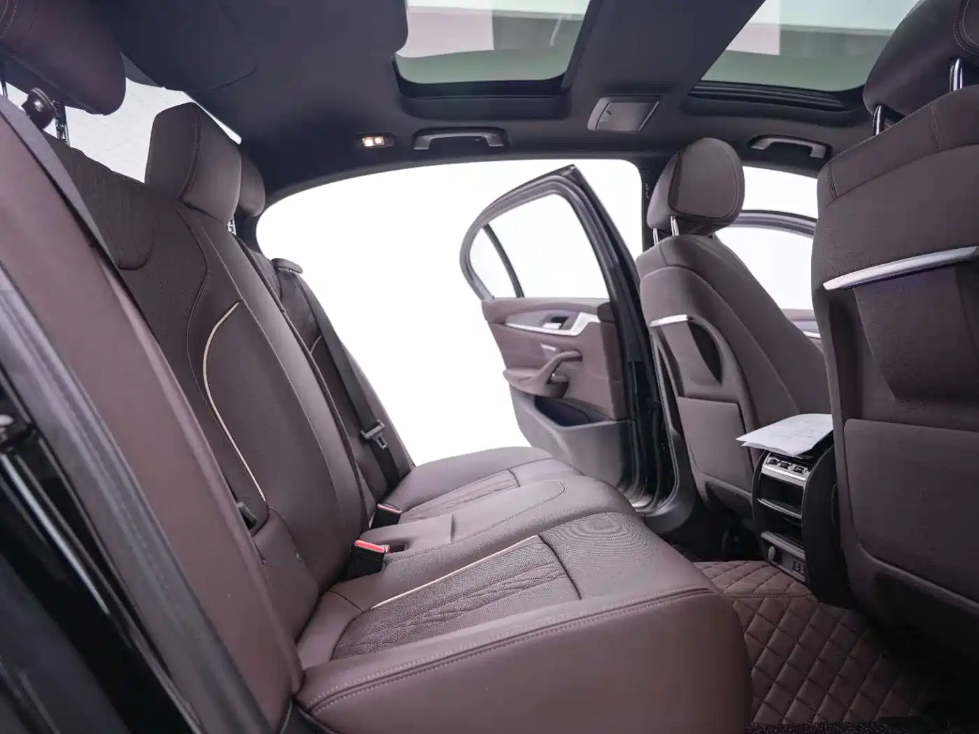 BMW 5 Series 2021 530Li Leading M Sport Package фото 25