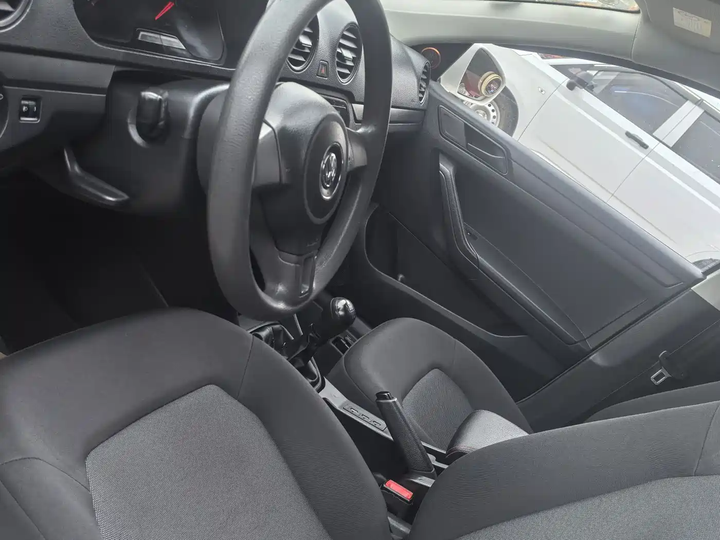 Volkswagen Jetta 2015 Value Edition 1.6L Manual Fashion фото 7