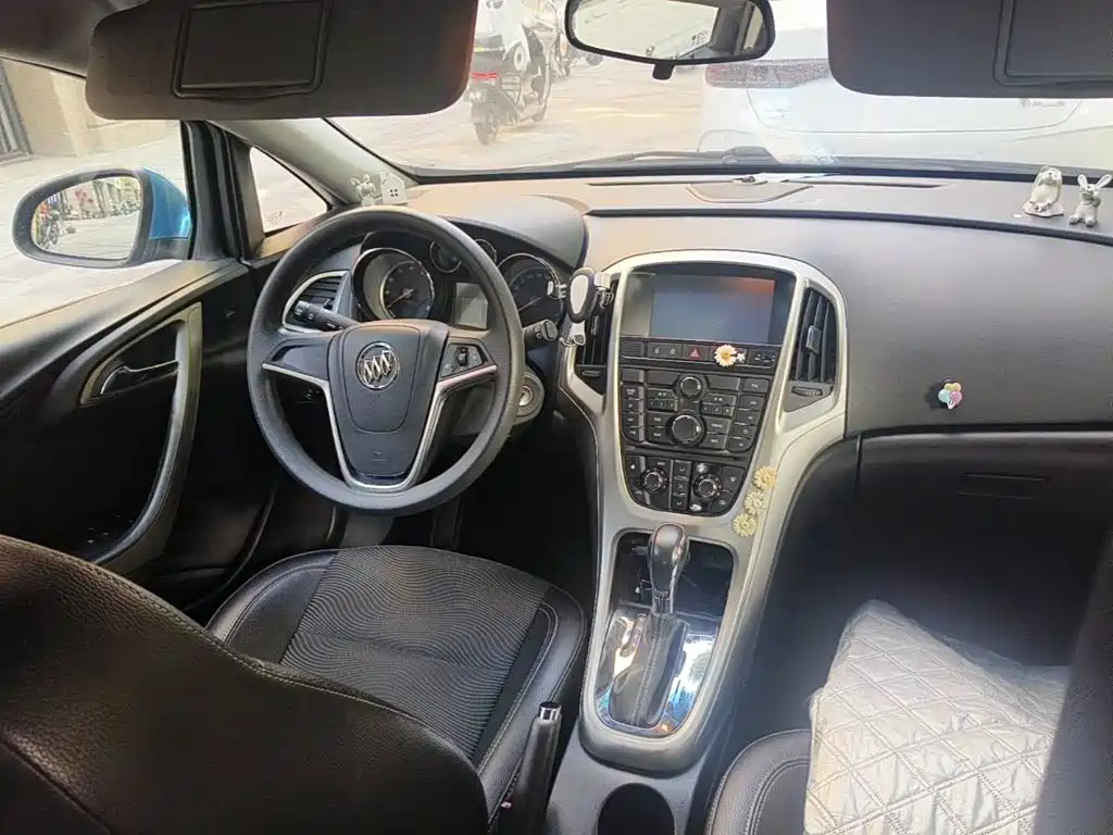 Фото 11 - Buick Excelle