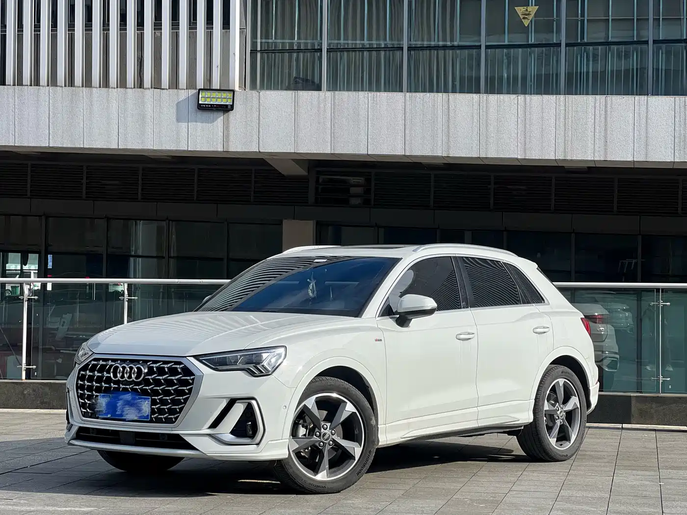 2022-2024 Audi Q3