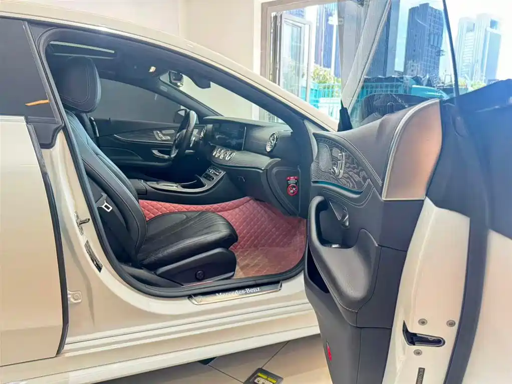 Mercedes-Benz CLS, миниатюра 18