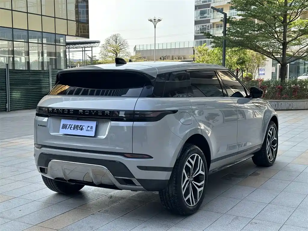 Land Rover Range Rover Evoque 2024 Range Rover Evoque L 249PS Light Master Edition фото 6