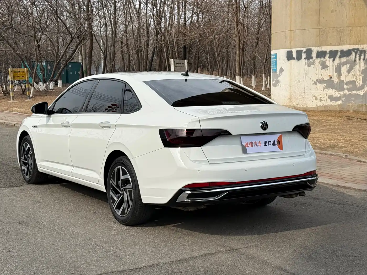 Volkswagen Sagitar 2023 Model Year 280TSI DSG Surpass Edition фото 5