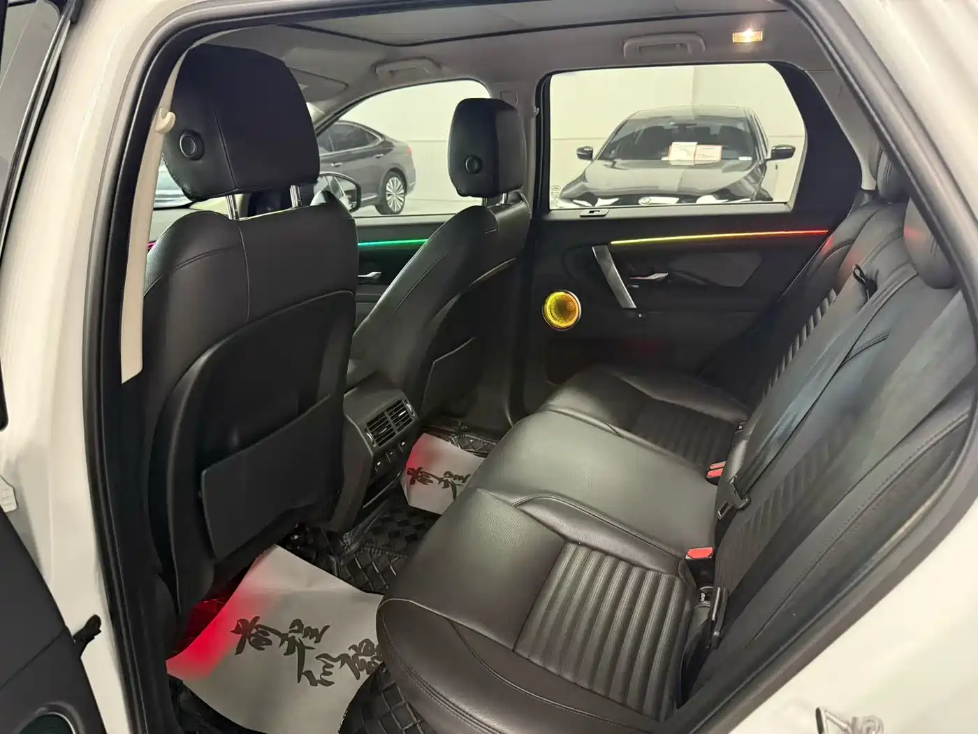 Land Rover Discovery Sport 2020 200PS Family Edition фото 5