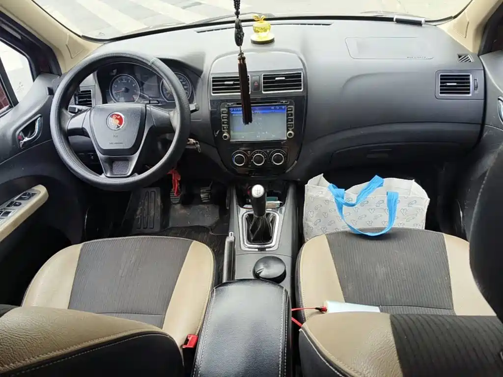 Dongfeng Fengxing Joyear X3 2015 2015 1.5L Comfort Model