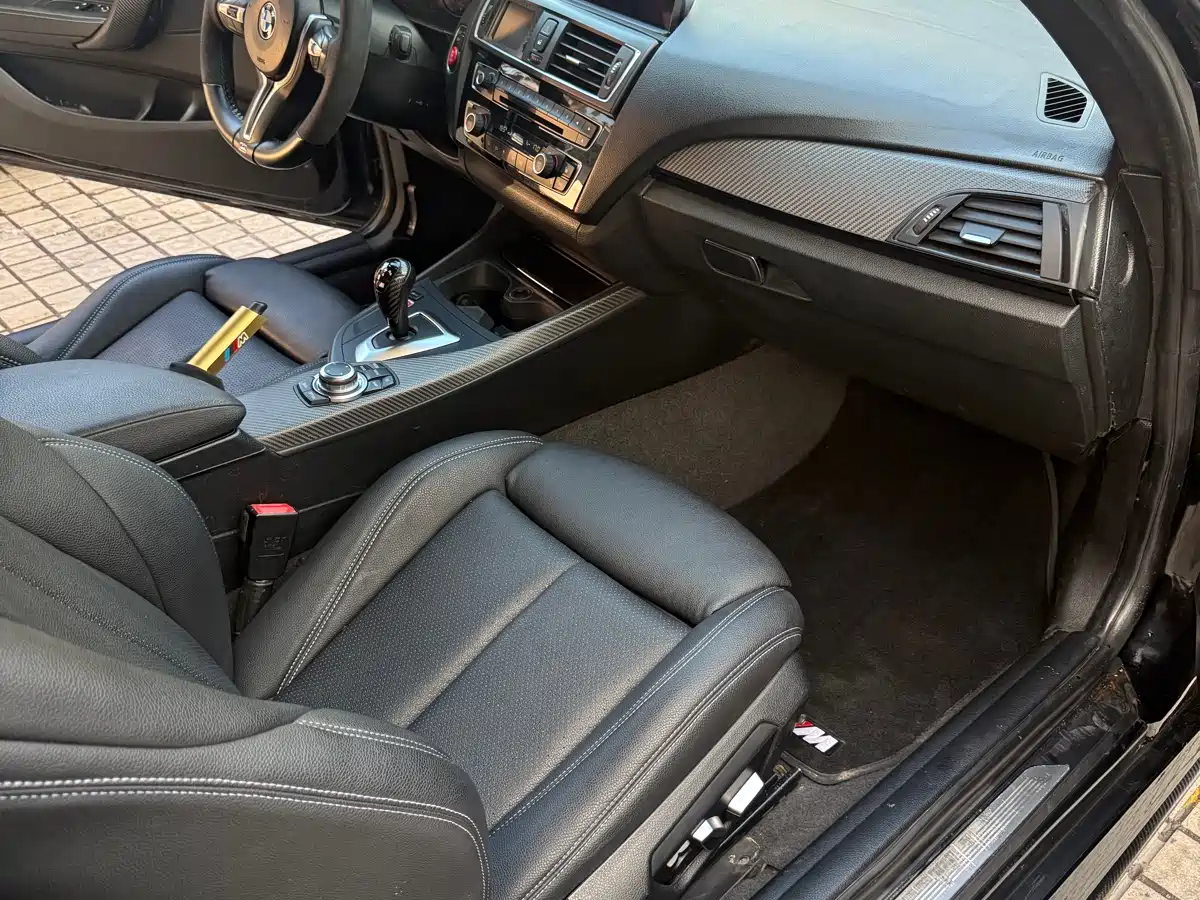 BMW M2 2016 M2 фото 8