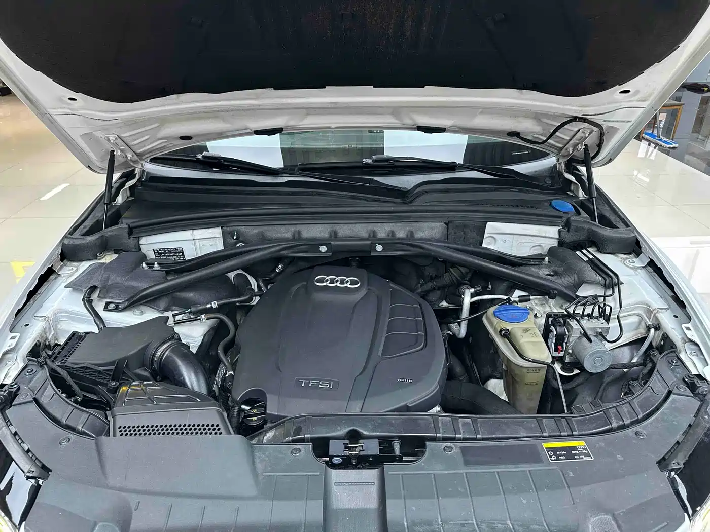 Audi Q5 2015 40 TFSI Technology фото 18