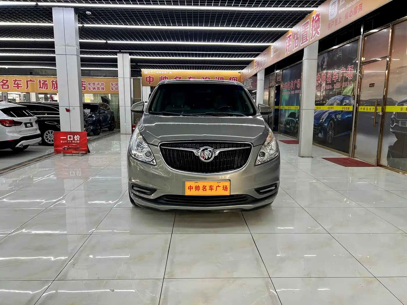 Buick GL8 2017 25S Luxury China V фото 2