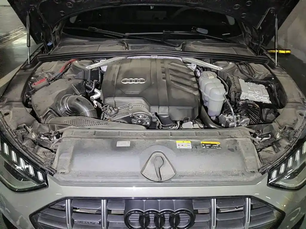 Audi A4 (Import) 2024 2024 allroad quattro 45 TFSI