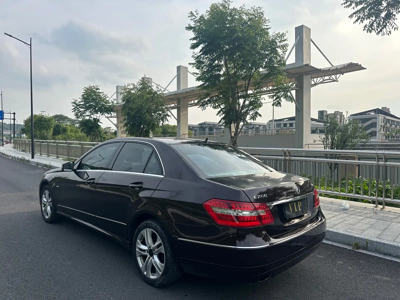 Фото 4 - Mercedes-Benz E-Class (Import)