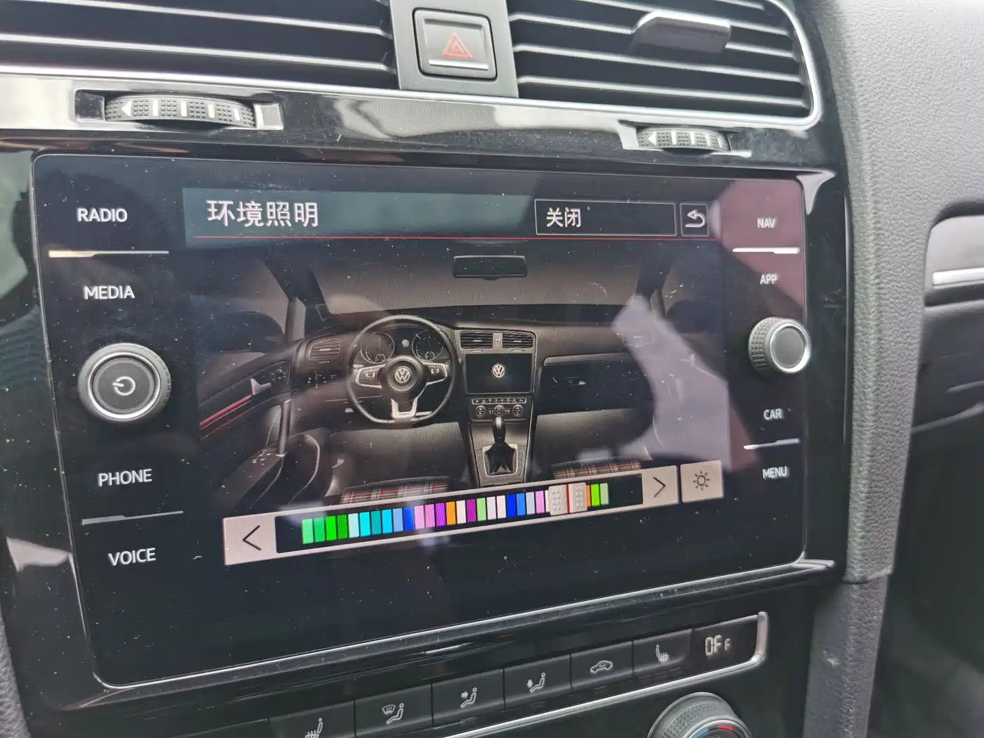 Volkswagen Golf GTI 2019 2.0TSI GTI (China V) фото 10