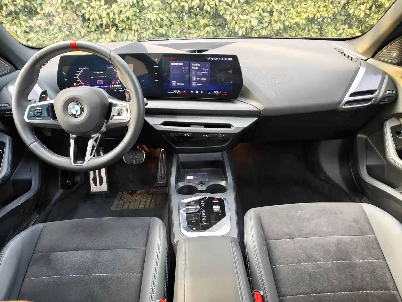 BMW M235L 2025 M235L фото 12