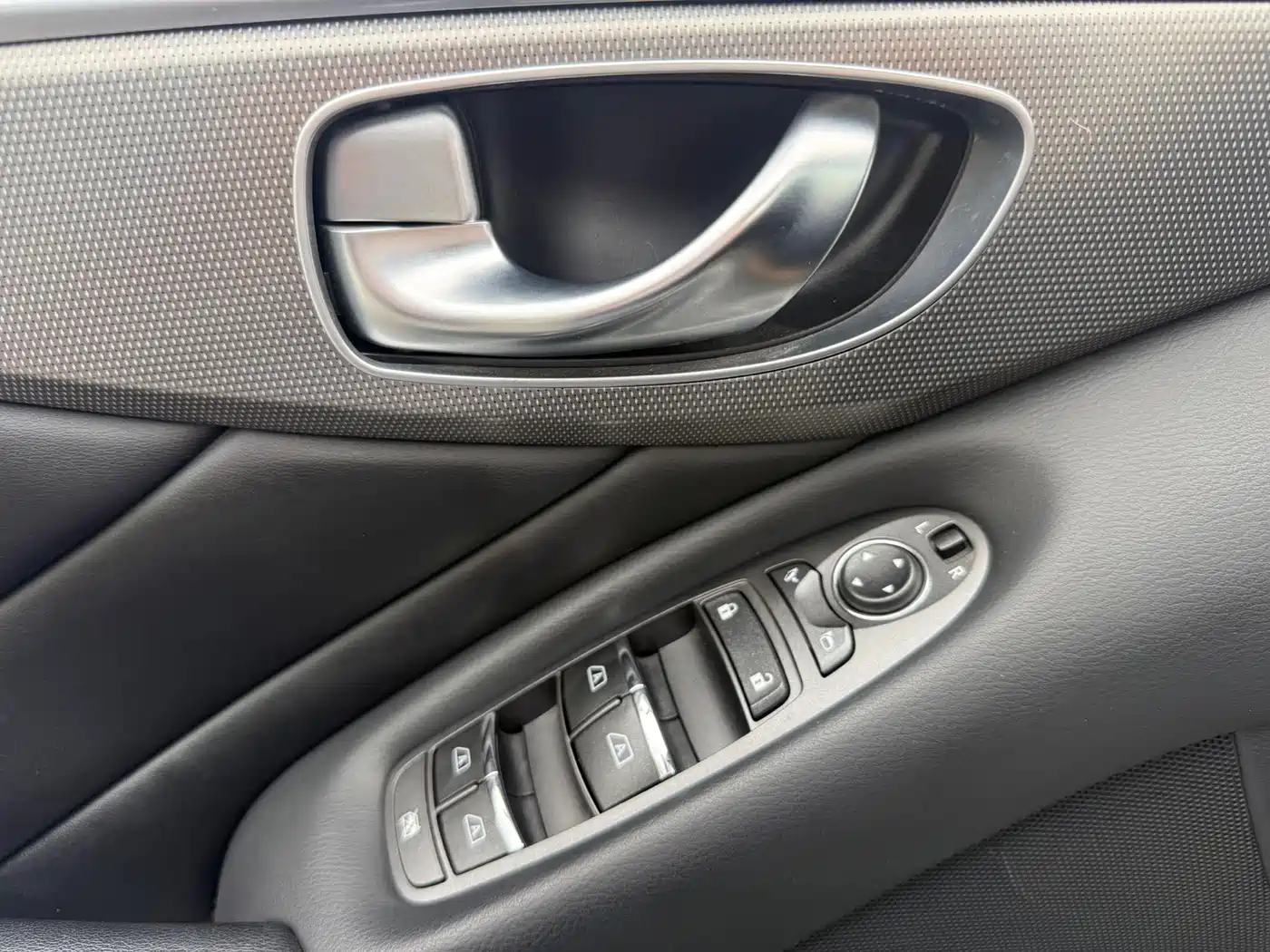 Infiniti Q50L 2019 2018 2.0T Leisure Edition (China VI)