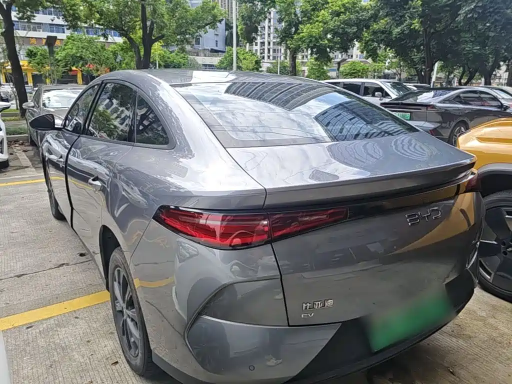 BYD e7 2025 2025 Model 520 Smart Edition