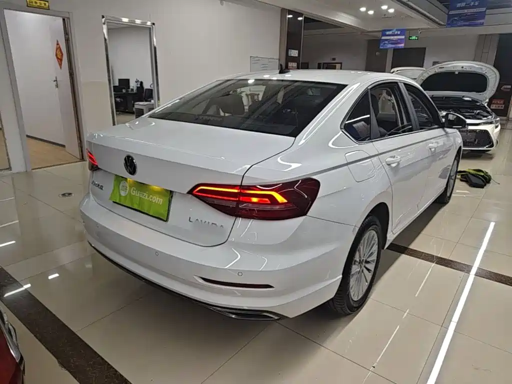 VOLKSWAGEN LAVIDA