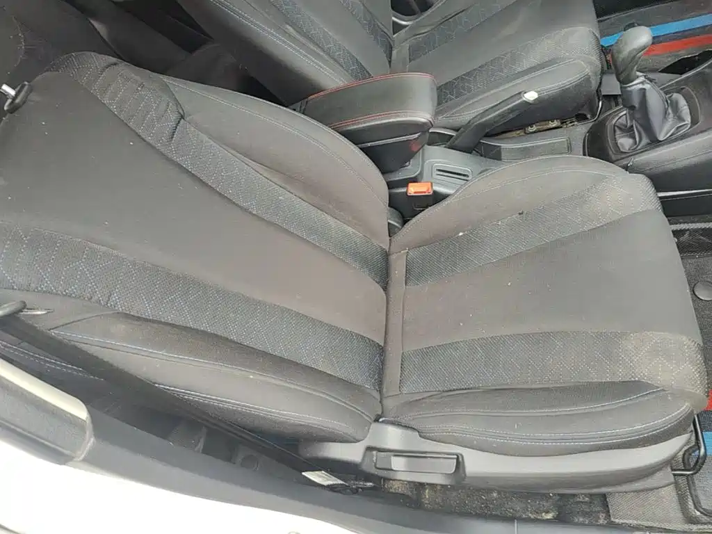 Baojun 310 2020 2020 1.2L Manual Comfort Edition