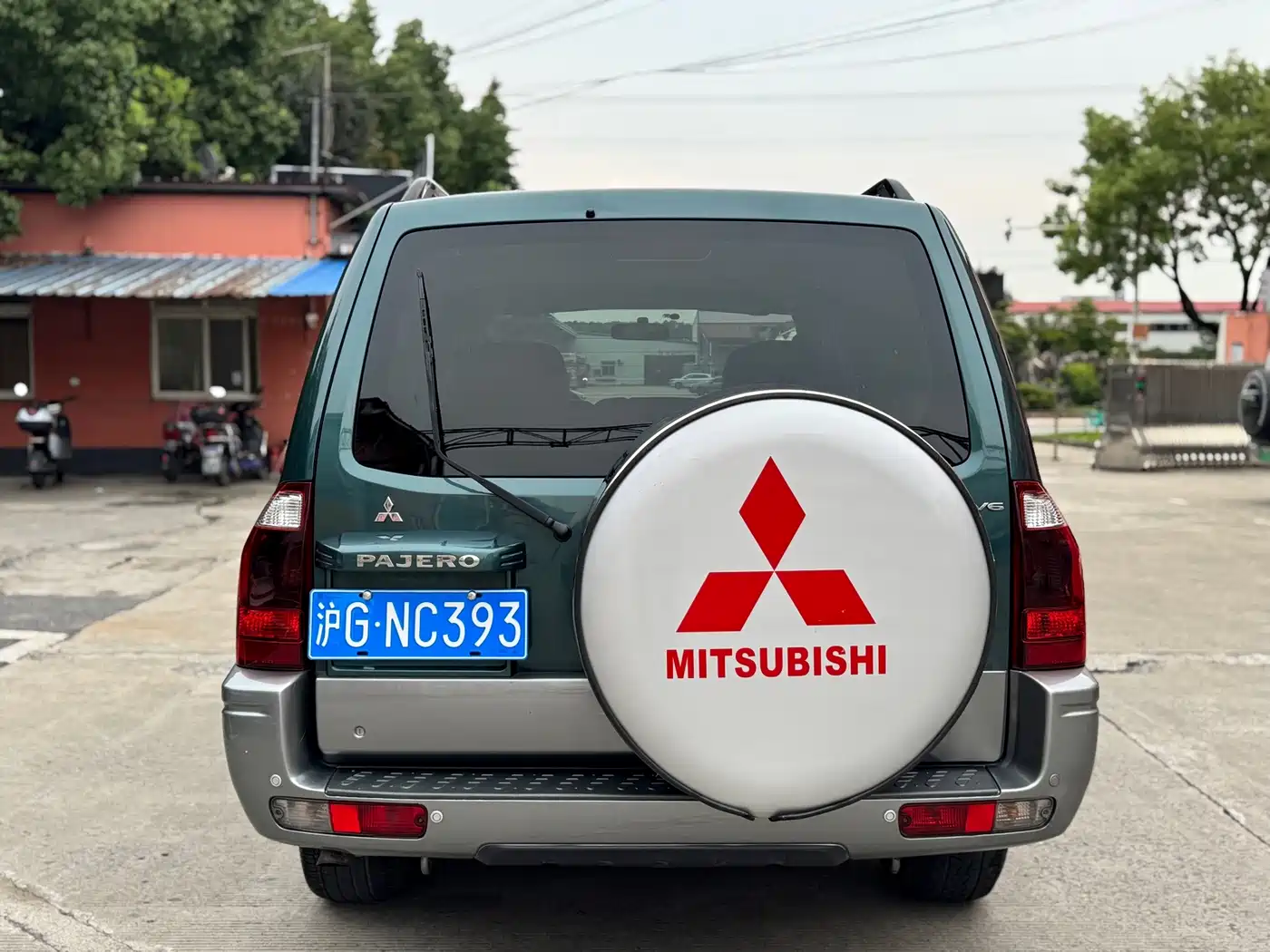 Mitsubishi Pajero 2007 2006 Model 3.0L AT GLX