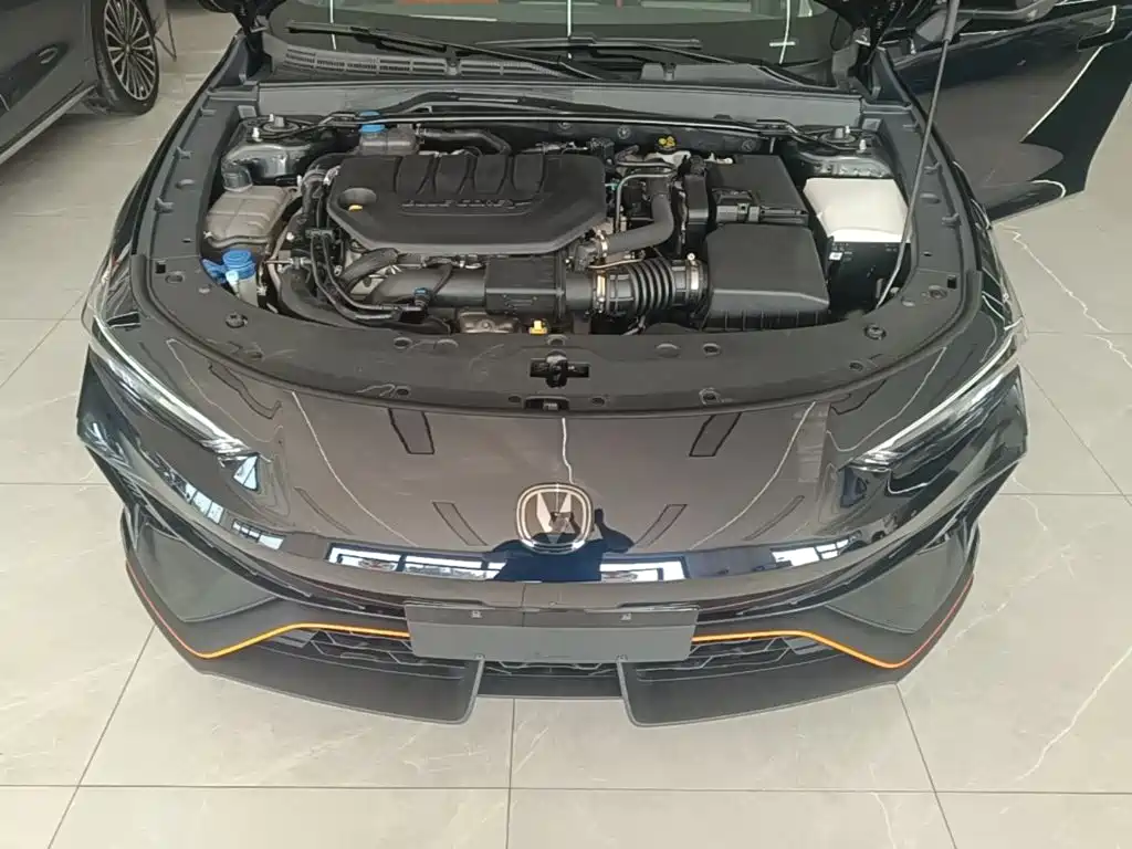 Changan UNI-V 2026 2025 2.0T Sport Version