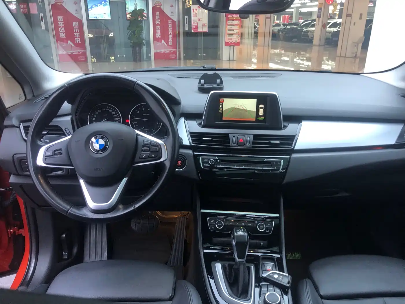 BMW 2 Series Touring 2016 220i Leading Model фото 14