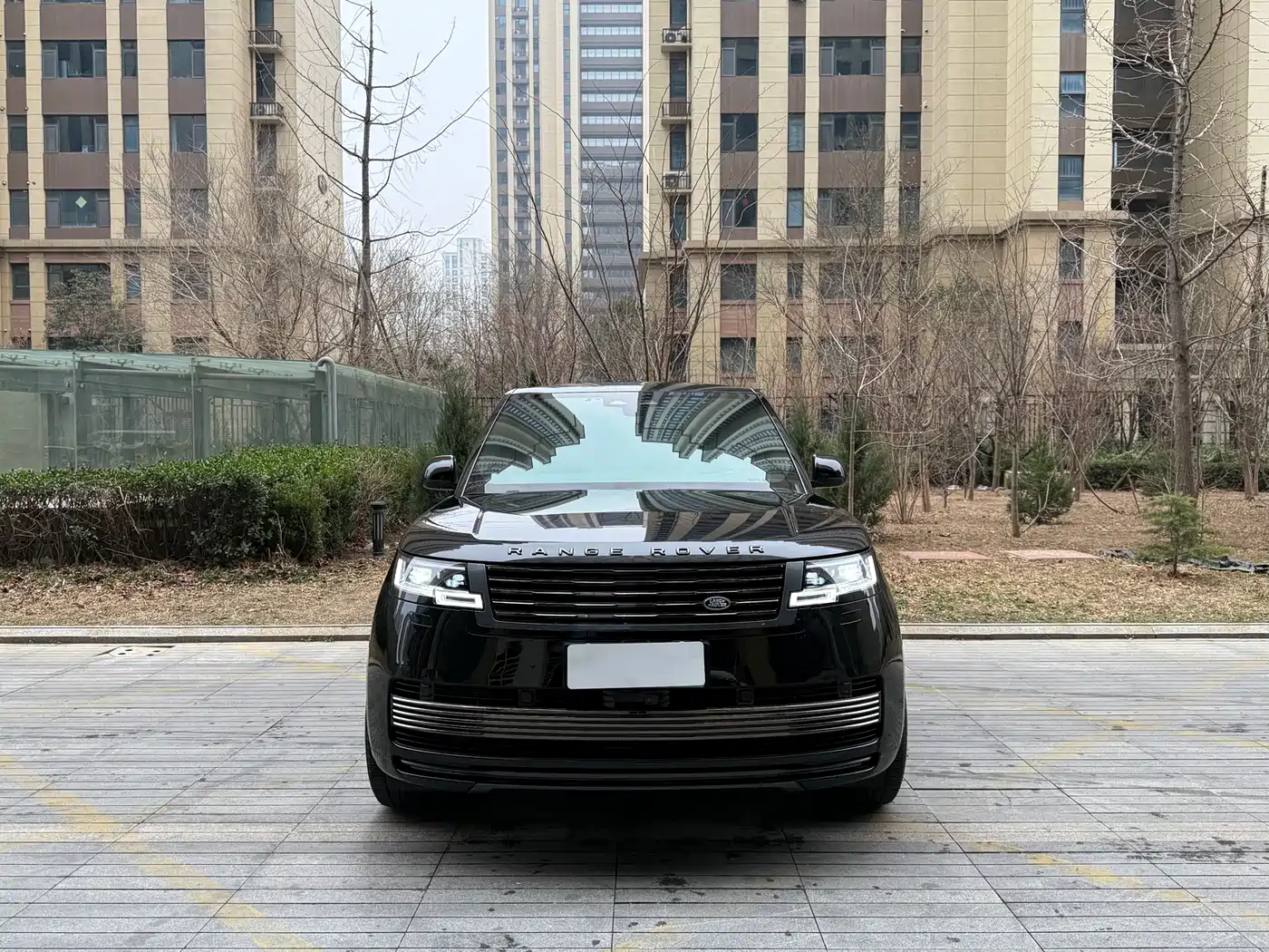 Land Rover Range Rover 2023 3.0 L6 400PS Exemplary Long Wheelbase фото 3