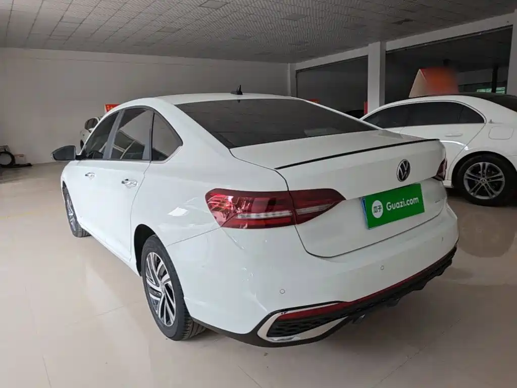 Фото 5 - Volkswagen Lavida