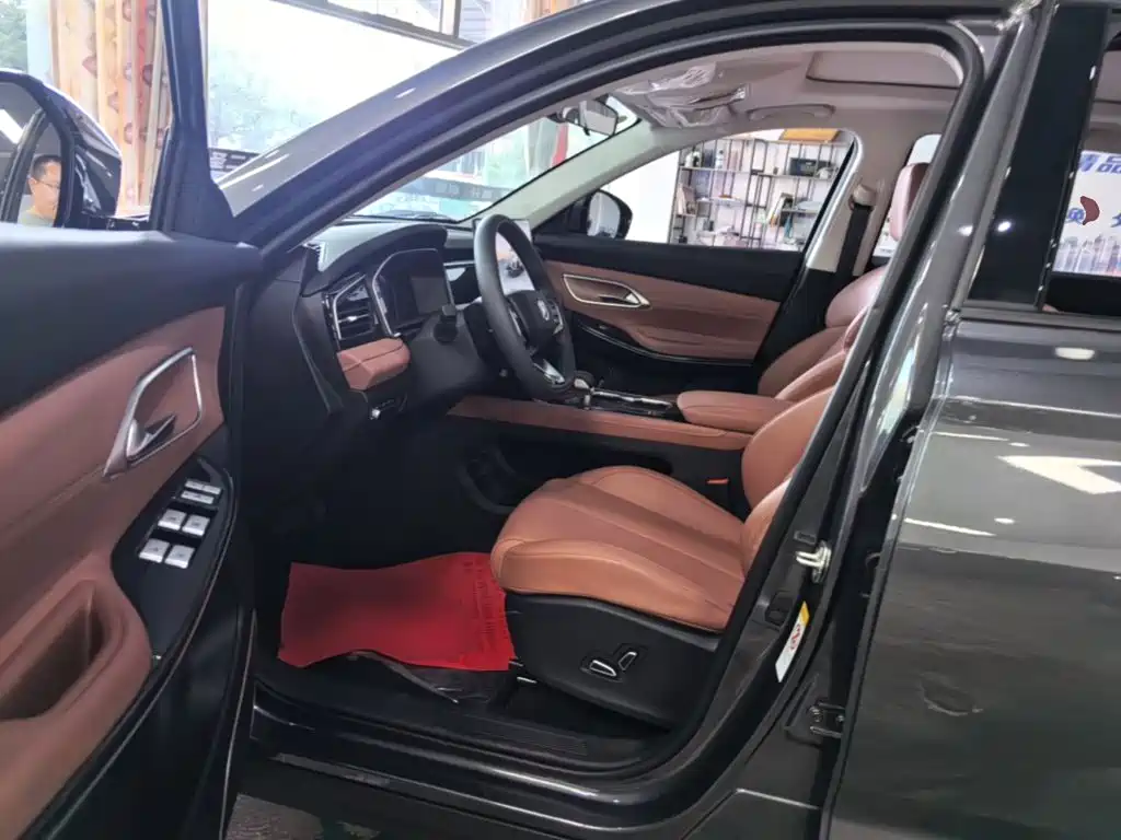 Changan CS75 2025 2025 PRO 1.5T Premium 7-Seater