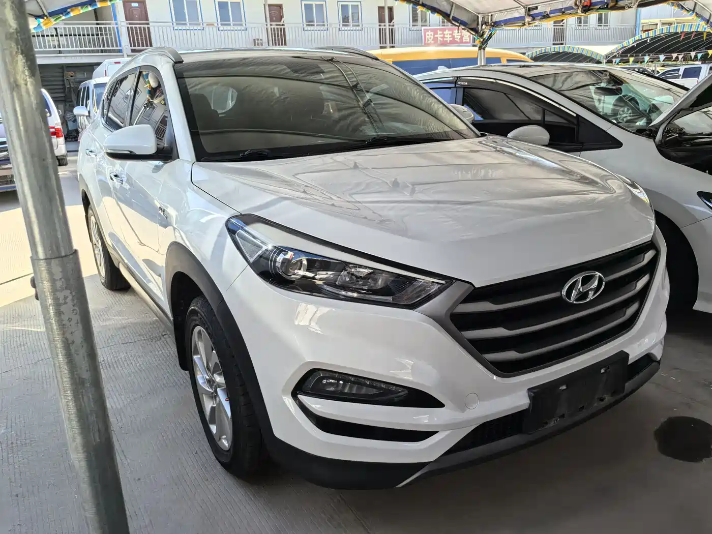 Hyundai Tucson 2015 1.6T Dual Clutch 2WD Smart фото 3