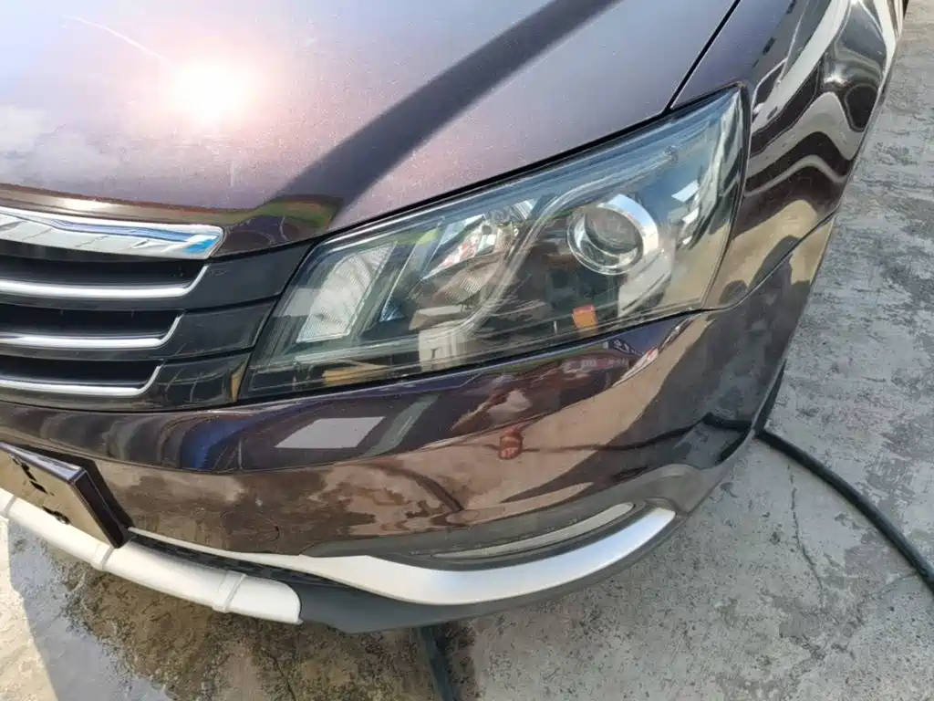 Фото 24 - Geely Emgrand
