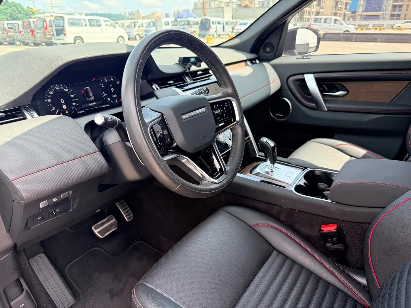 Land Rover Discovery Sport 2023 249PS R-Dynamic SE Performance Technology Version фото 20
