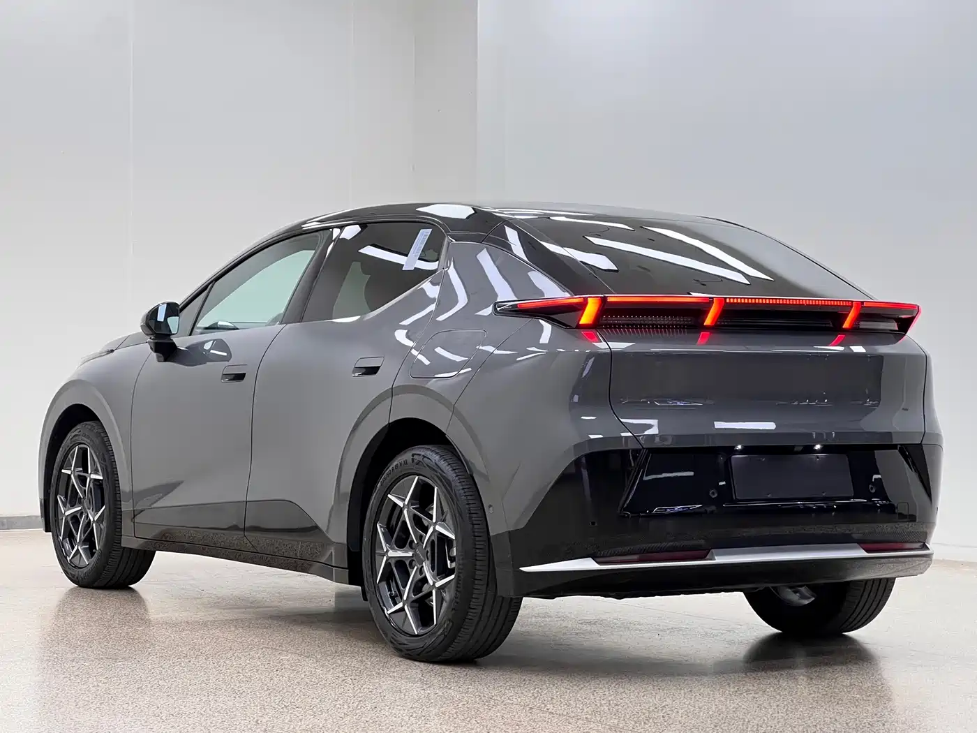 Lynk & Co Z20 2025 2025 530km RWD Max