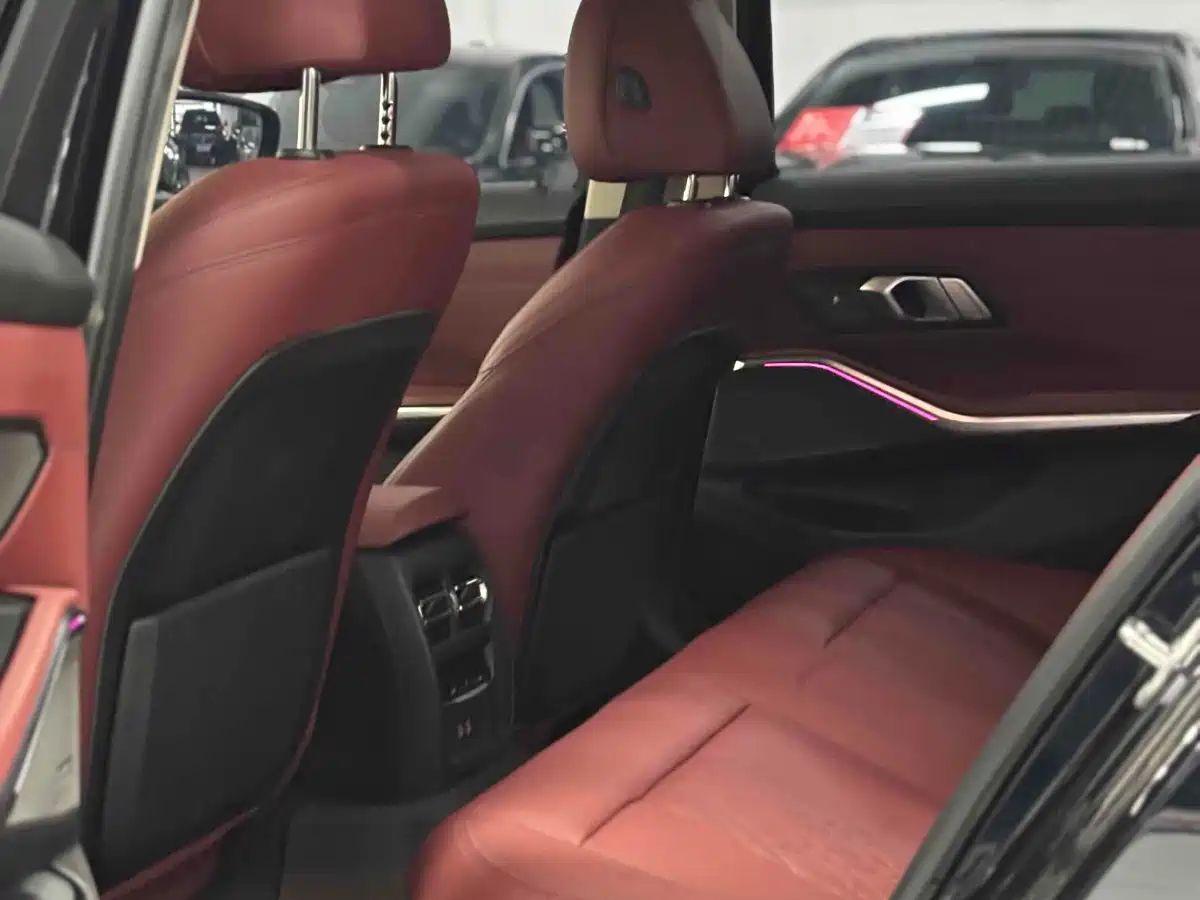Фото 8 - BMW 3 Series