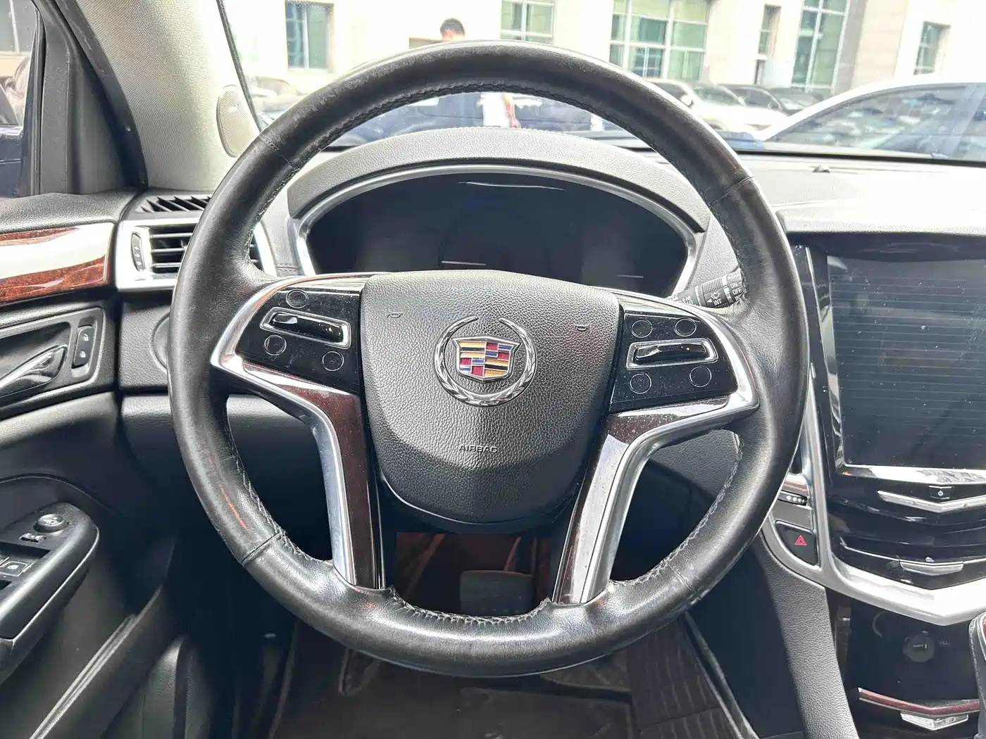Cadillac SRX 2015 3.0L Elite фото 9
