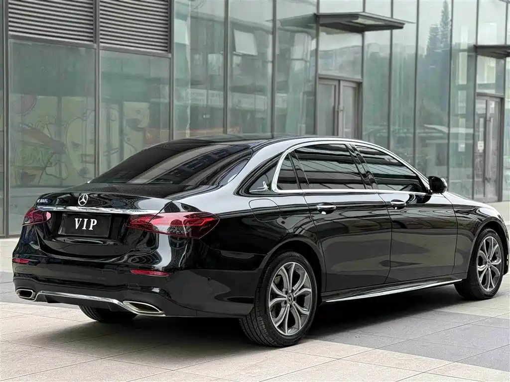  E CLASS