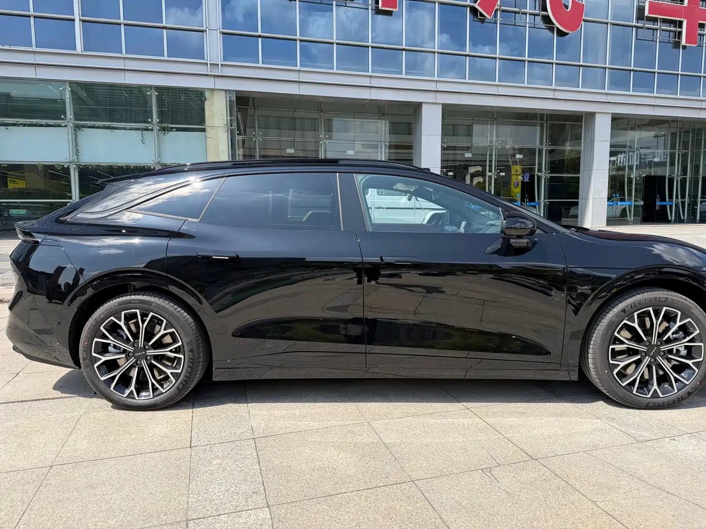 ZEEKR EXTREME KRYPTON 007GT