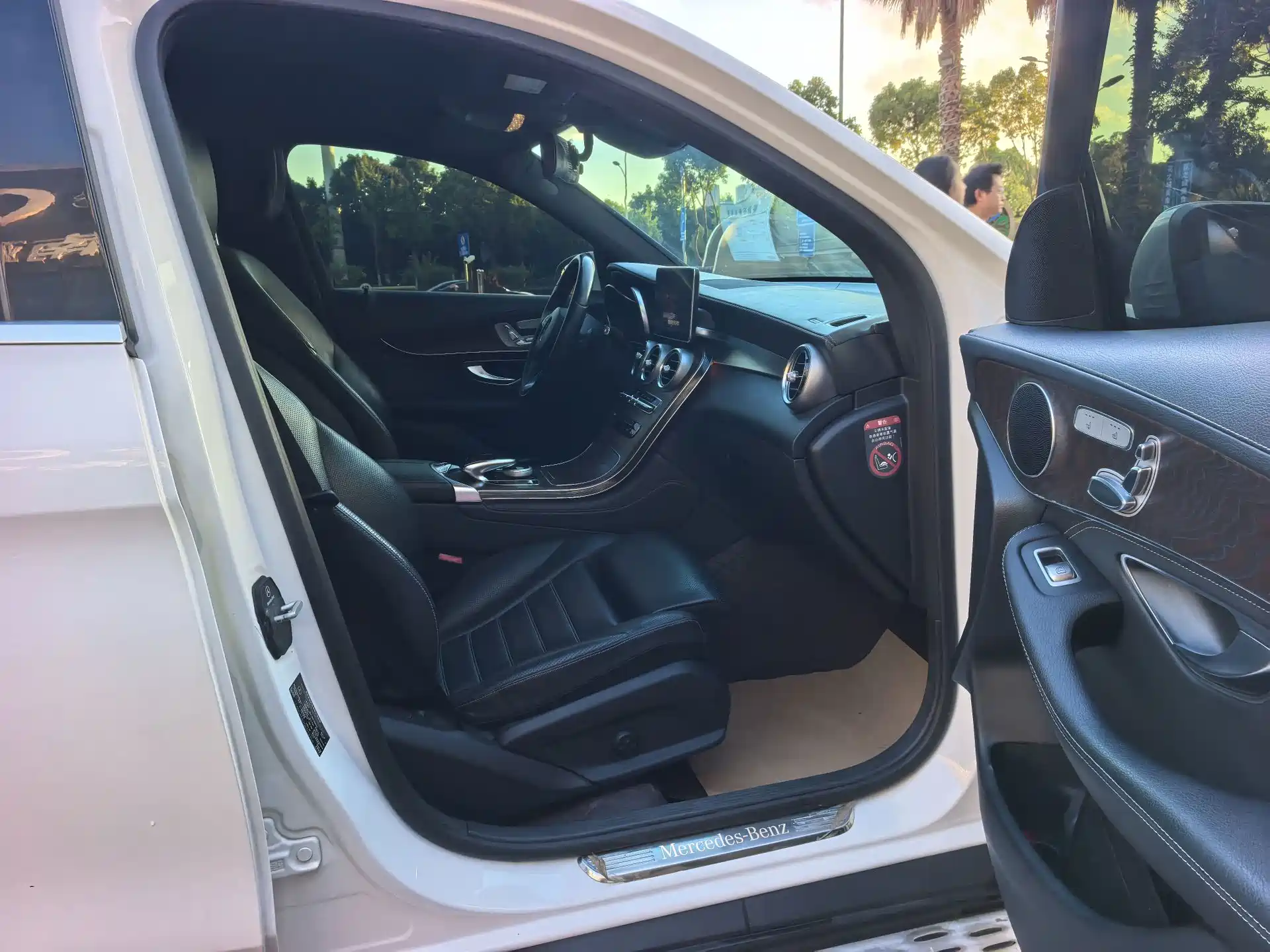 Фото 8 - Mercedes-Benz GLC