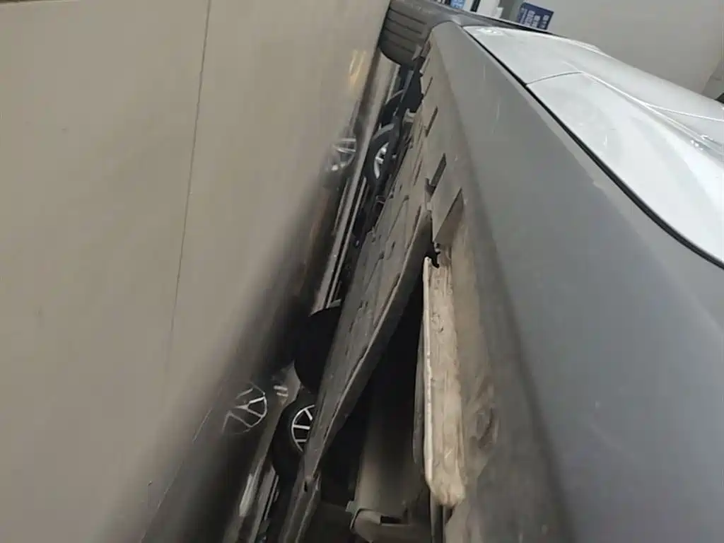 BYD Qin PLUS 2025 DM-i Smart Drive 55KM Leader фото 22