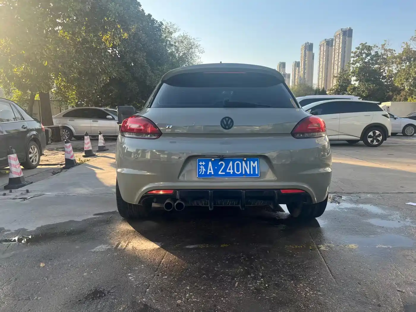 Volkswagen Scirocco 2011 Model R 2.0TSI фото 8