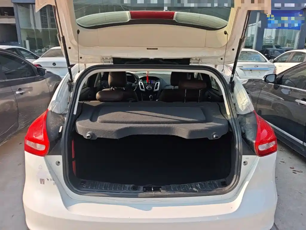 Ford Focus 2016 2015 Hatchback 1.6L Automatic Comfort