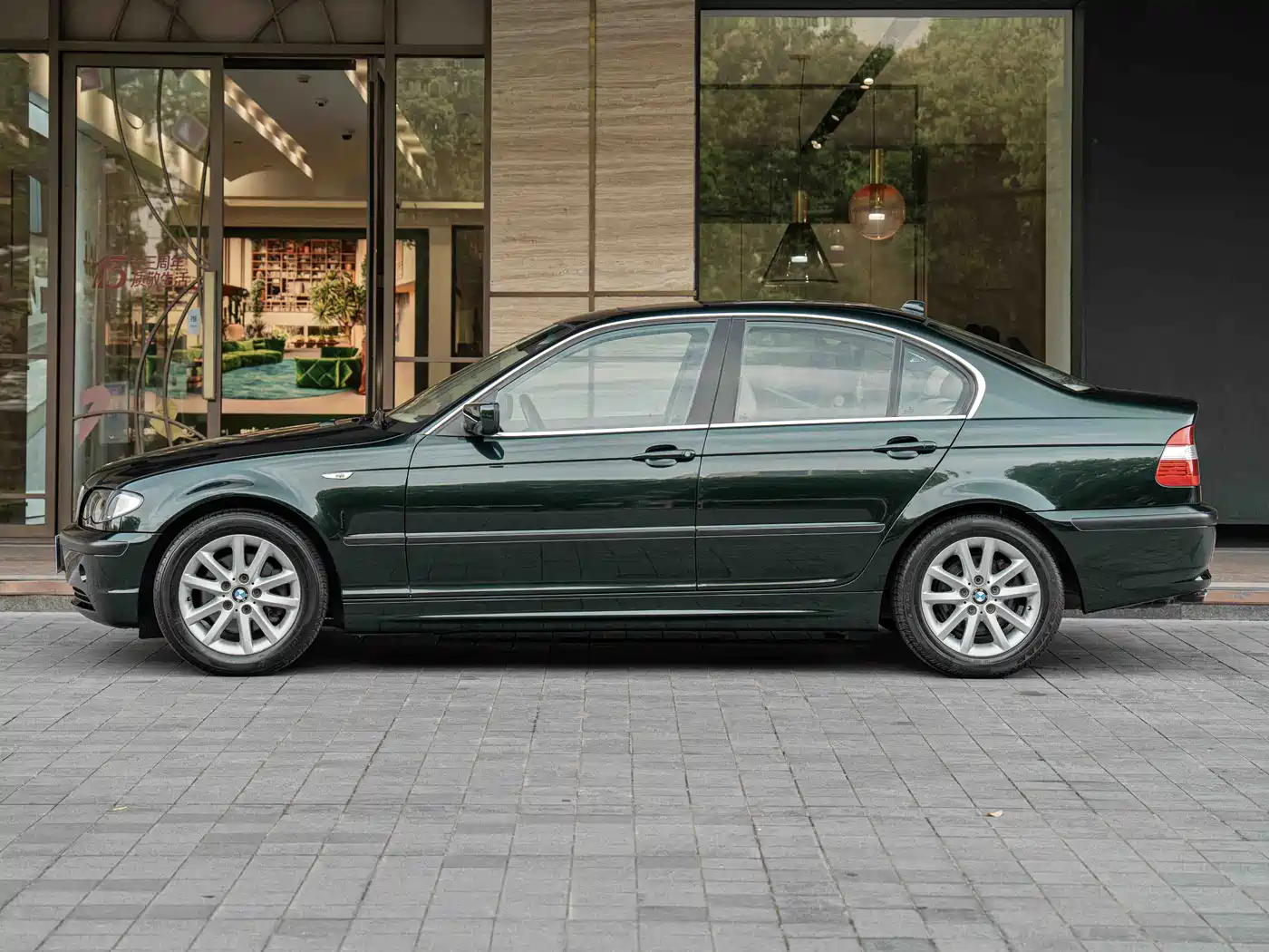 BMW 3 Series 2004 325i фото 5