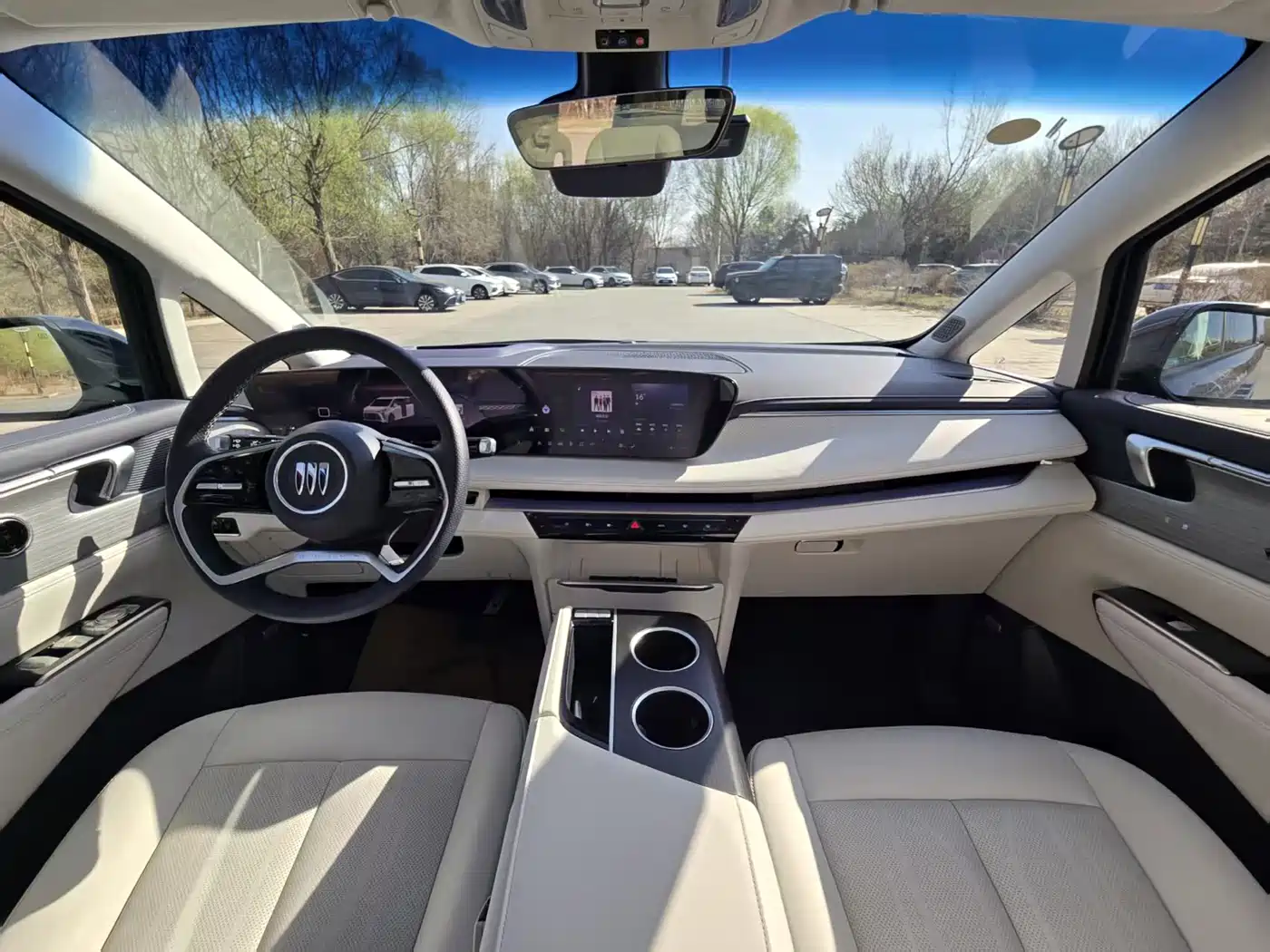 BUICK GL8 NEW ENERGY