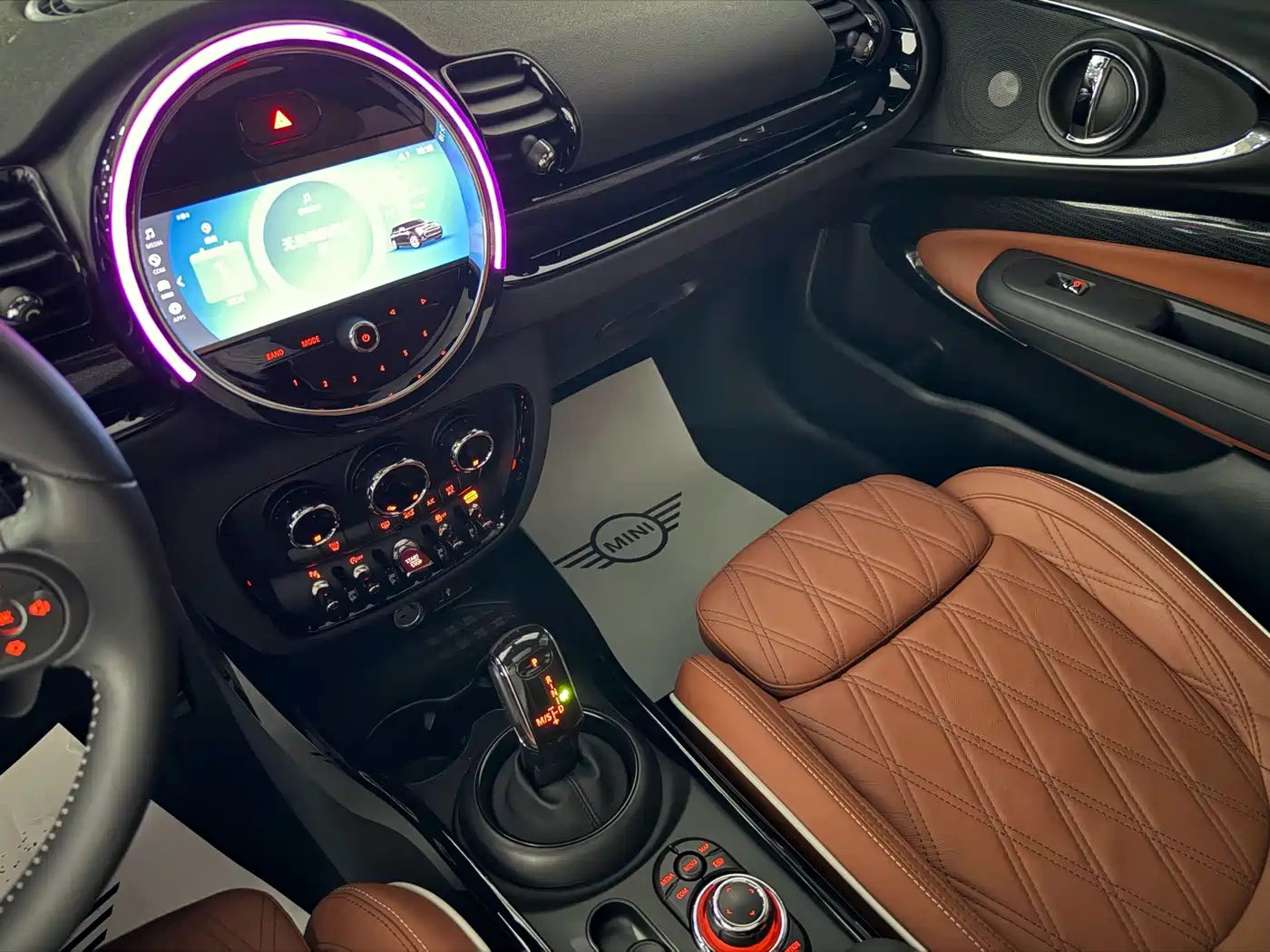 MINI CLUBMAN 2024 2023 Facelift 2.0T COOPER S Connoisseur