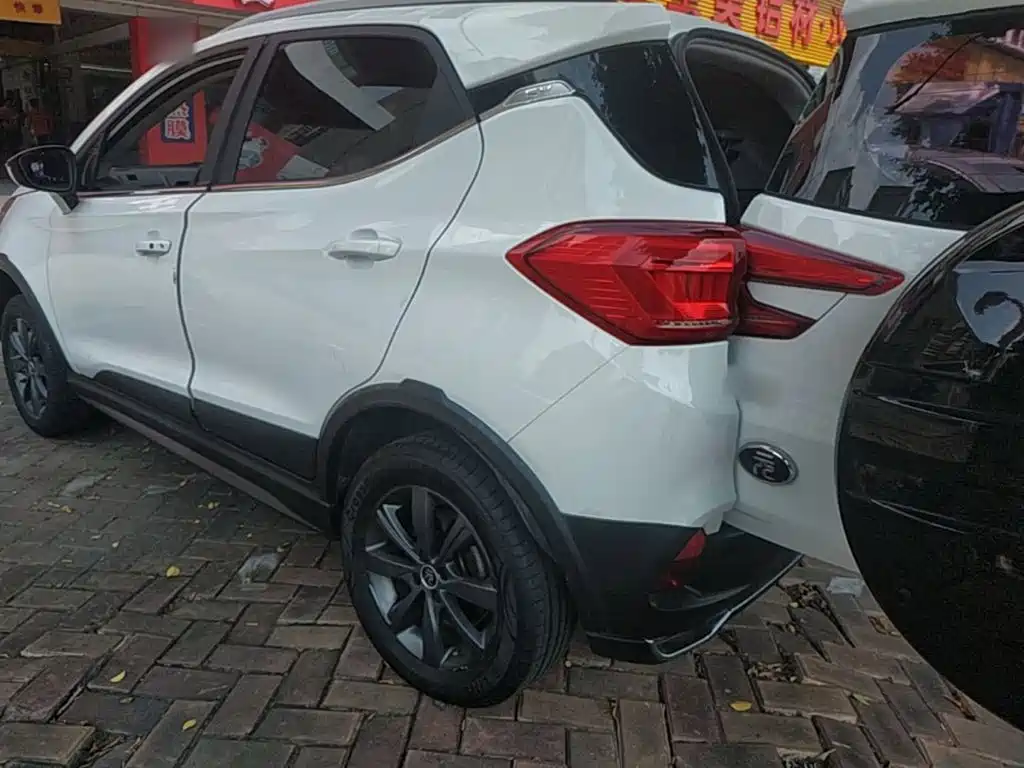 BYD Yuan New Energy 2020 2019 EV360 Smart Connect Edition