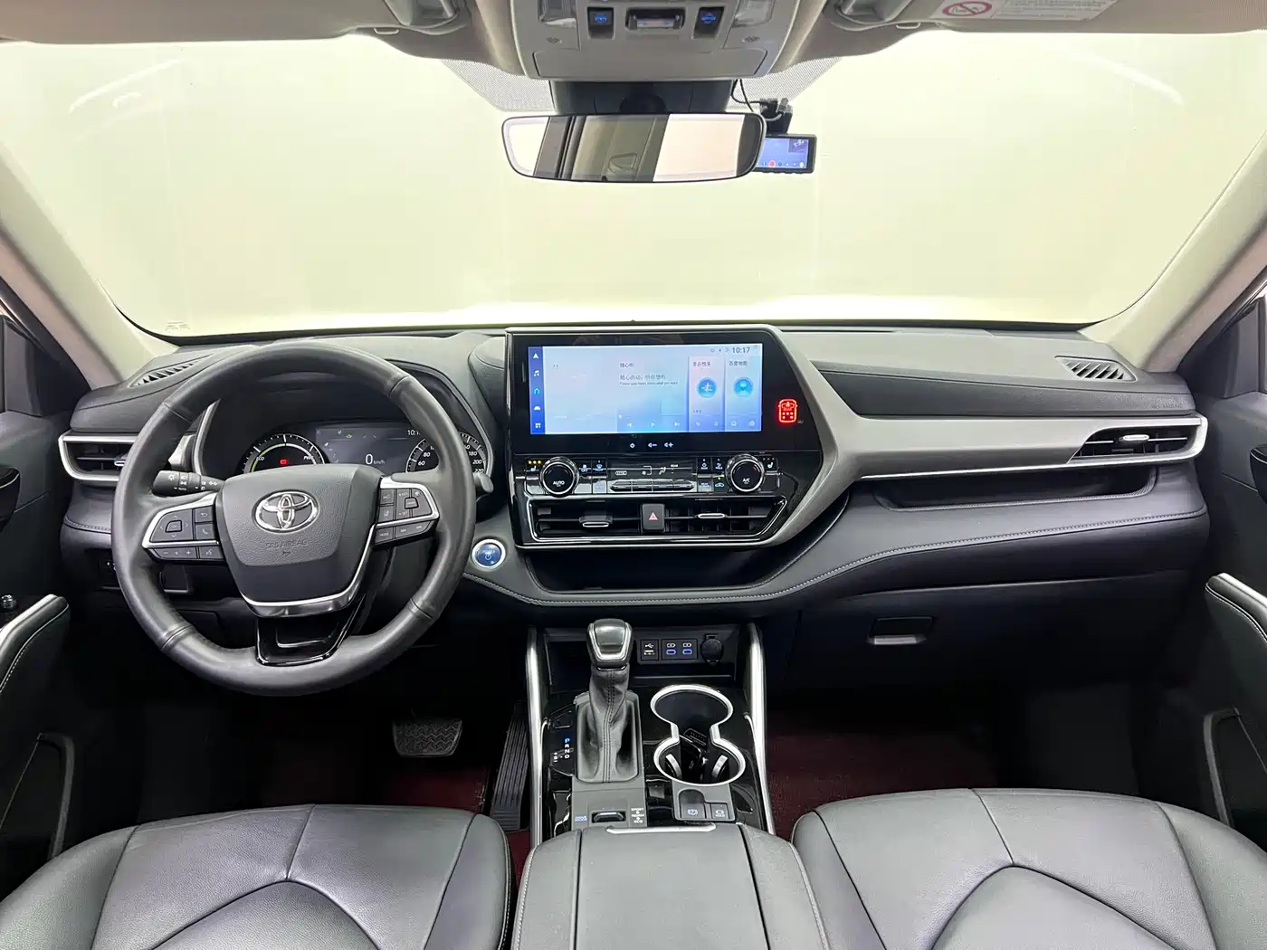 Toyota Highlander 2022 Model Dual Engine 2.5L 4WD Premium Edition 7-Seater фото 13