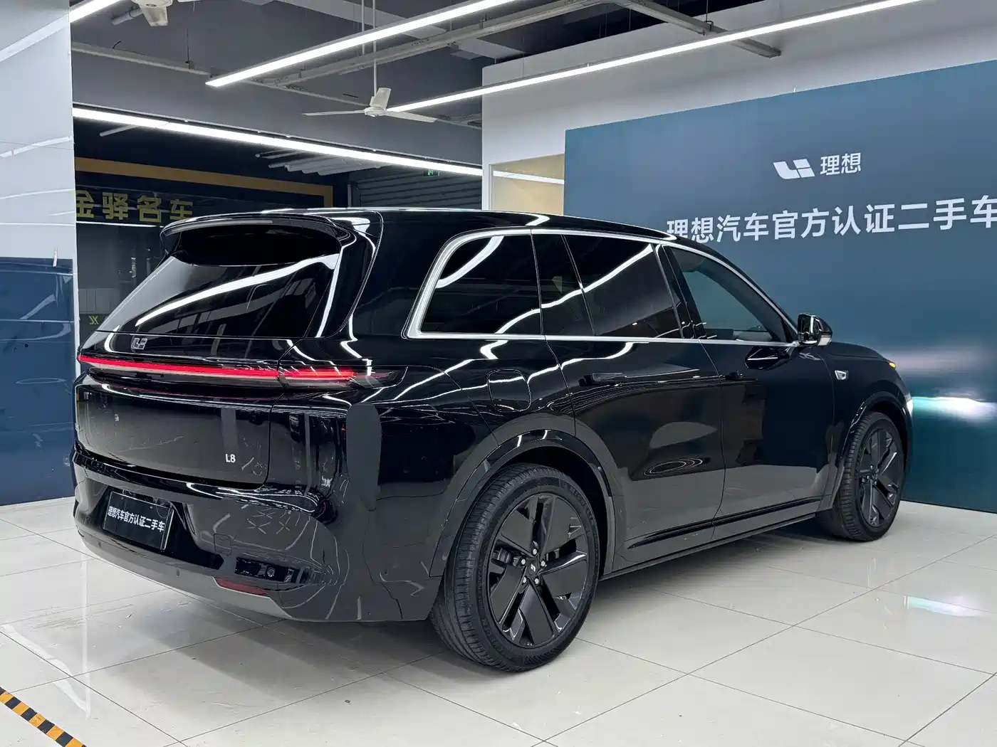 Li Auto IDEAL L8