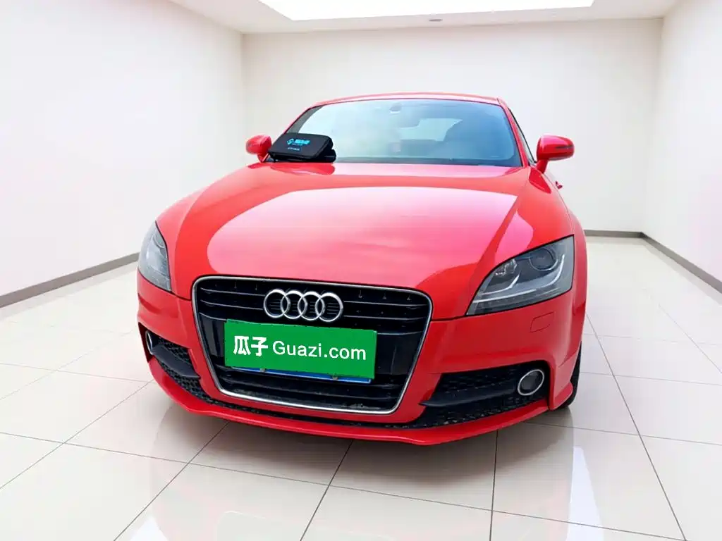 Фото 2 - Audi TT