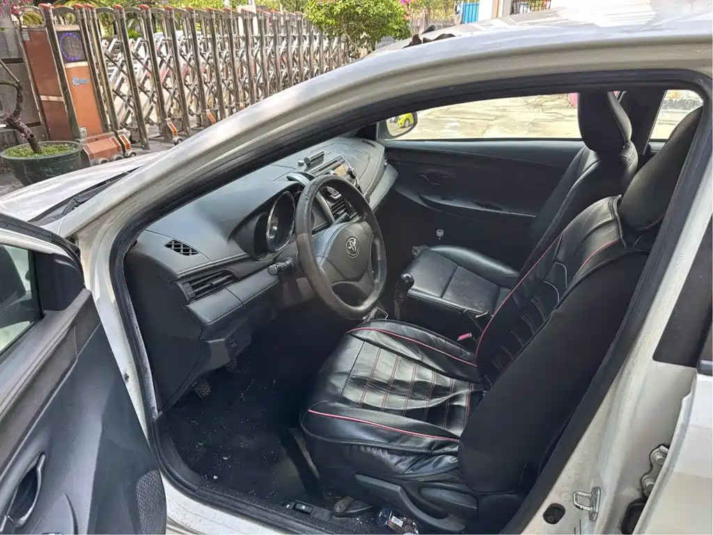 Фото 3 - Toyota Vios