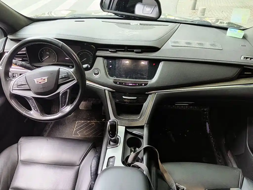 Cadillac XT5 2017 2018 28E 4WD Leading