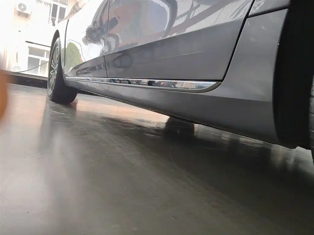 Hongqi H5 2023 2.0T Auto Smart Connect Flag Enjoy фото 22